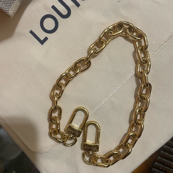 Louis Vuitton Toilet Damier Azur Bag - Picture 3 of 10